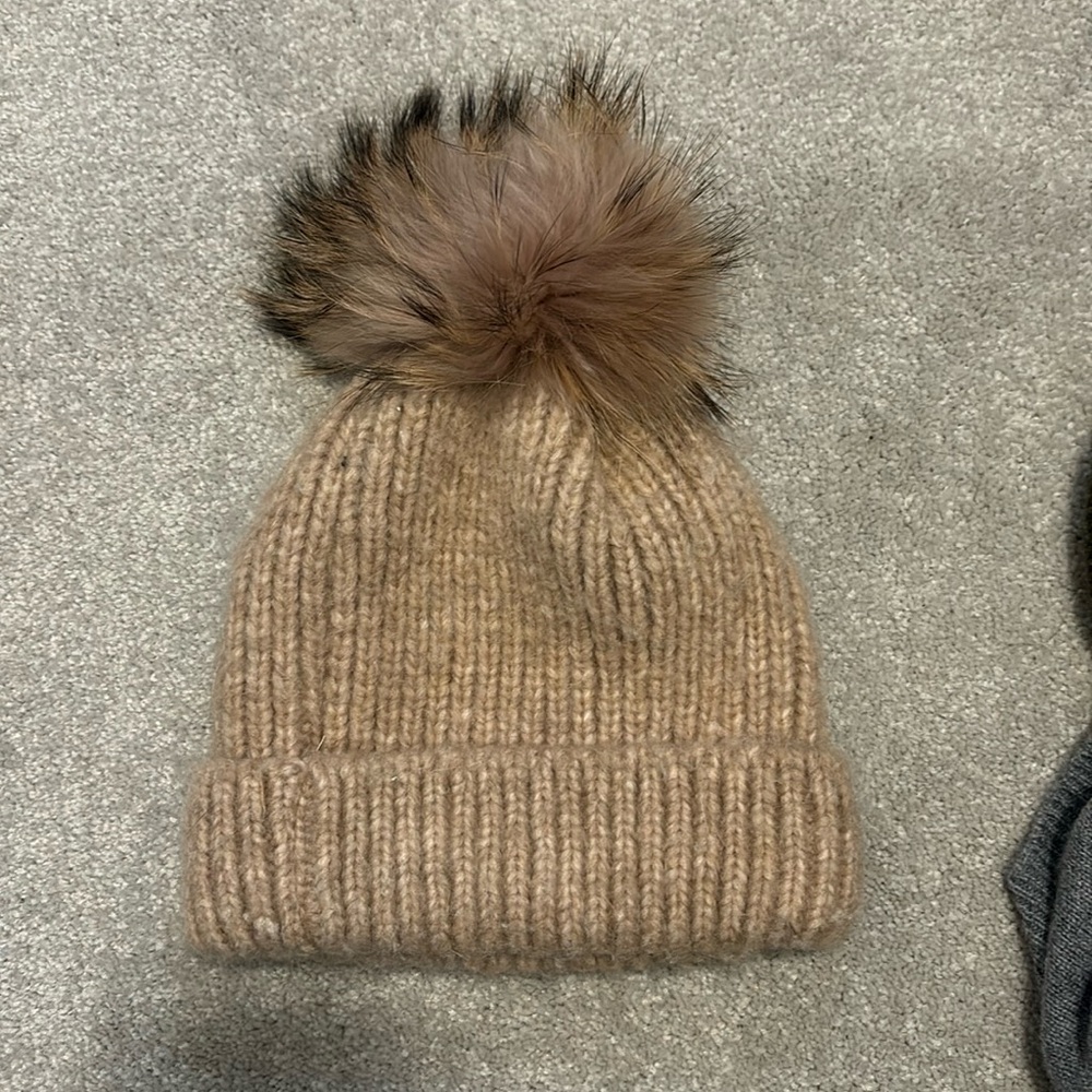 C’est Moi real fur Pom hat.